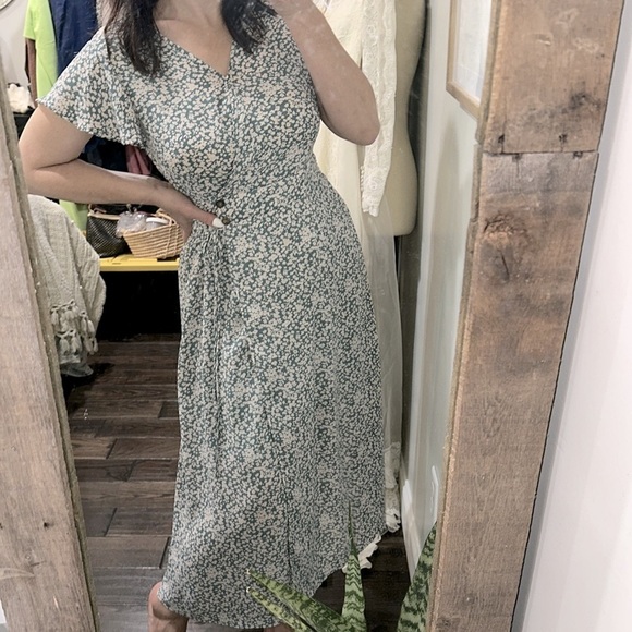 Sienna Sky Floral Green maxi Dress size large - Picture 4 of 8